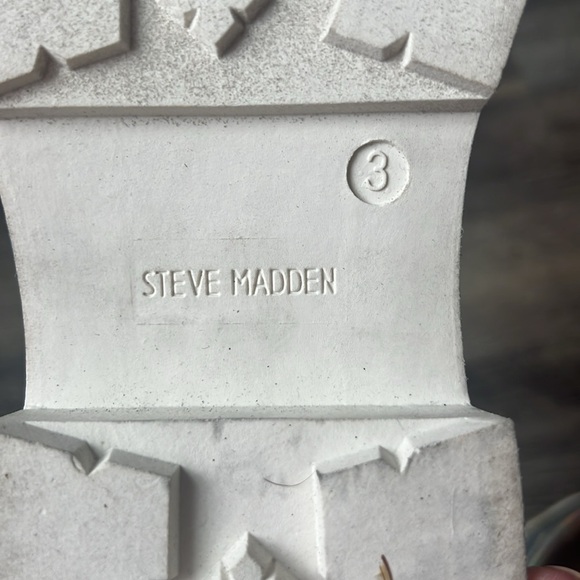 Madden Girl Platforms Lawerence Iridescent Steve Madden Chunky Block Heel Sz 3 % - Picture 6 of 8